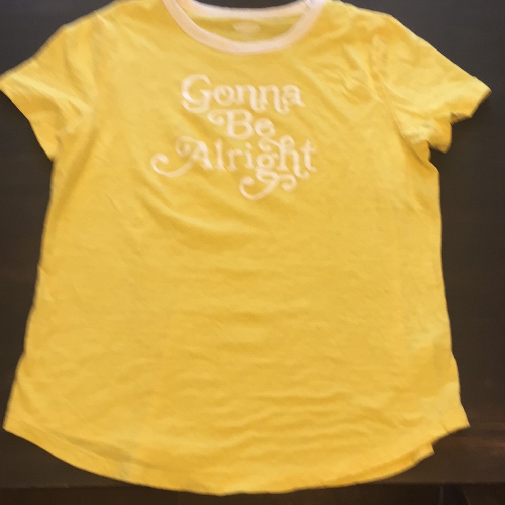 Old Navy T shirt - medium